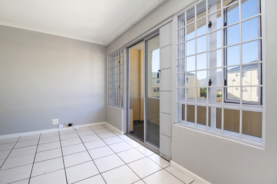 2 Bedroom Property for Sale in Sunnydale Western Cape